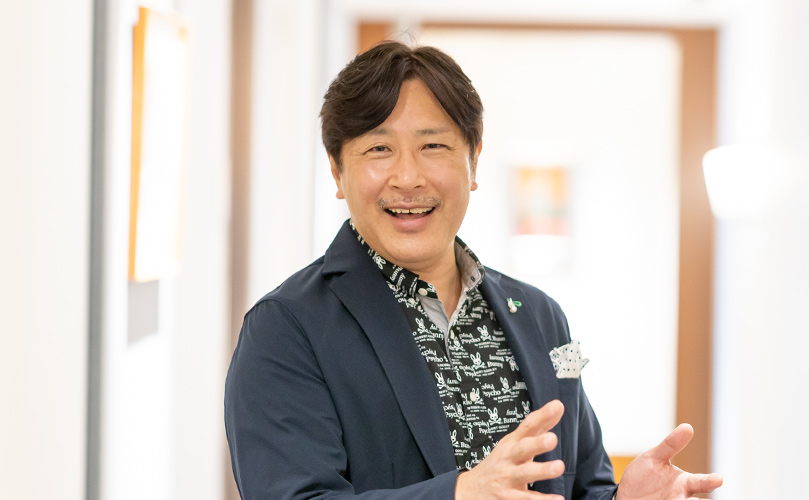 Shunsuke Onishi Corporate Executive Officer, SEVP, CRO, Head of Global Customer Success, *Revenue