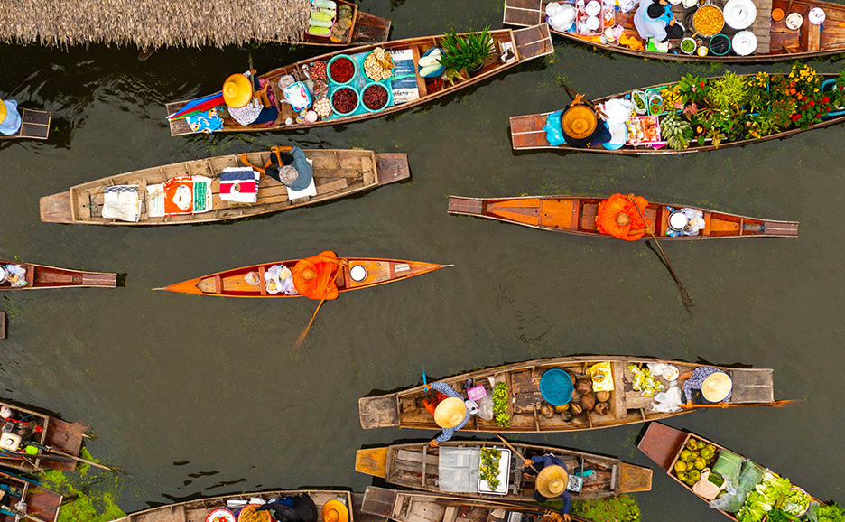 タイの水上マーケットの俯瞰図